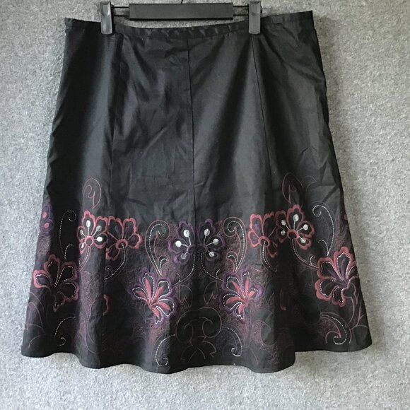 Axcess by Liz Claiborne Black Embroidered Skirt Sz 14 - Picture 3 of 10